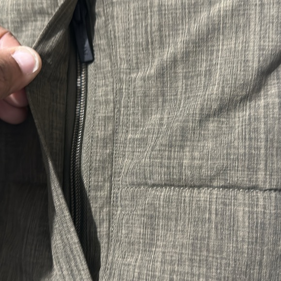 ARIAT Insulated Vest - Picture 14 of 16